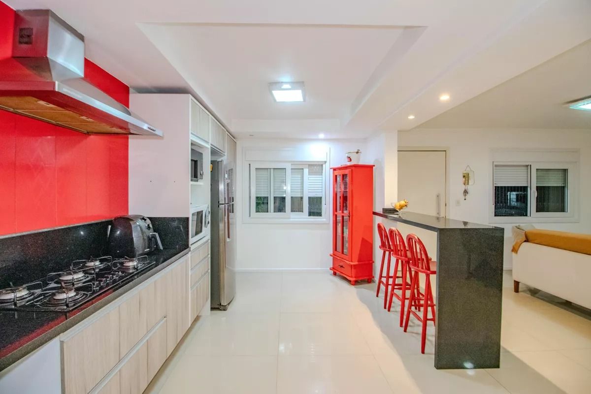 Casa com 3 quartos para aluguel, 174m² - Protásio Alves - Porto Alegre: 