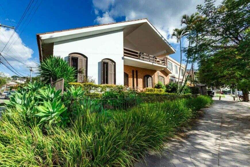 Casa com 6 quartos para aluguel, 406m² - Chácara das Pedras - Porto Alegre: 