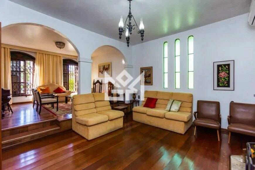 Casa com 6 quartos à venda, 406m² - Chácara das Pedras - Porto Alegre: 