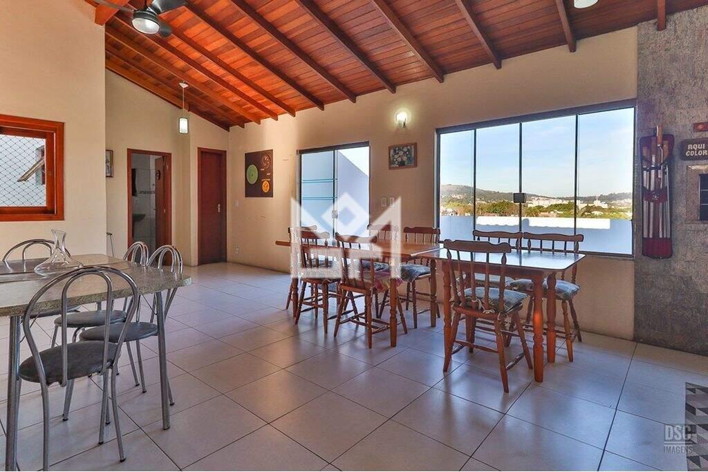 Casa com 5 quartos à venda, 383m² - Ipanema - Porto Alegre: 