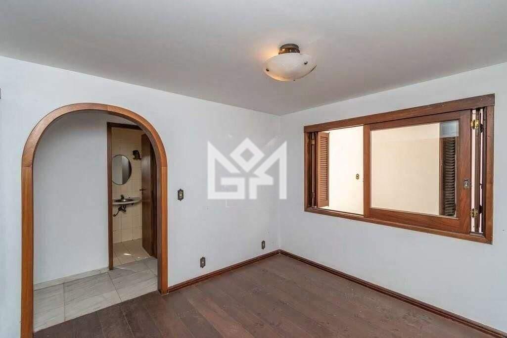 Casa com 3 quartos à venda, 220m² - Santana - Porto Alegre: 