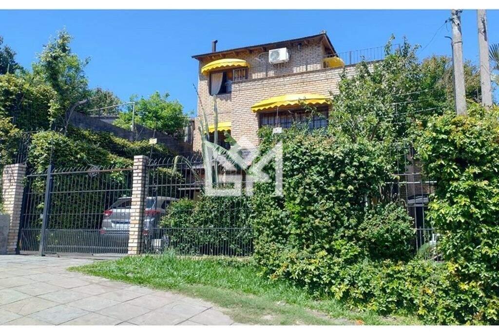 Casa com 4 quartos à venda, 231m² - Cristal - Porto Alegre: 