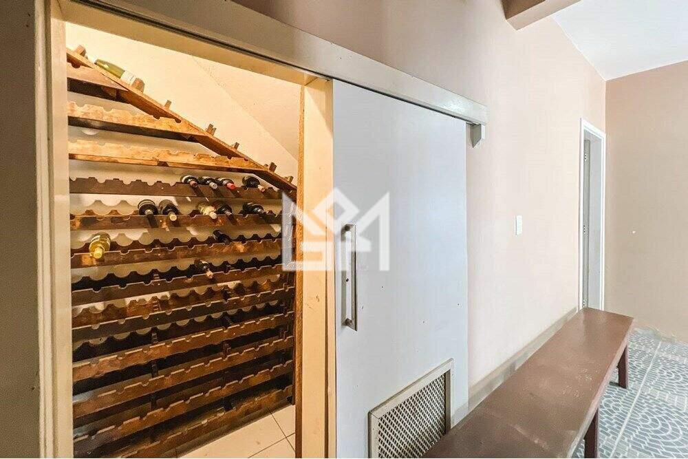 Casa com 4 quartos à venda, 300m² - São Luis - Canoas: 