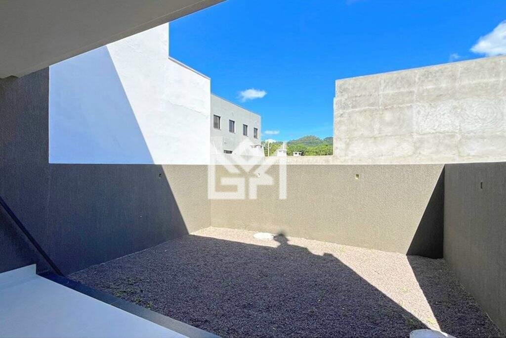 Casa com 3 quartos à venda, 143m² - Hípica - Porto Alegre: 