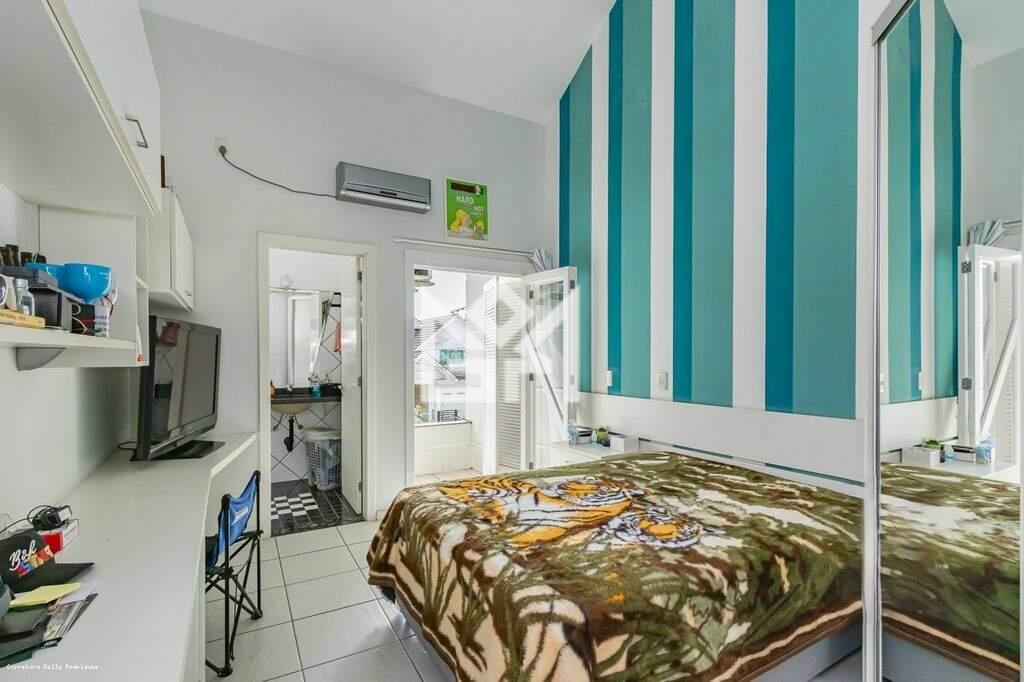 Casa com 4 quartos à venda, 331m² - Moinhos de Vento - Canoas: 