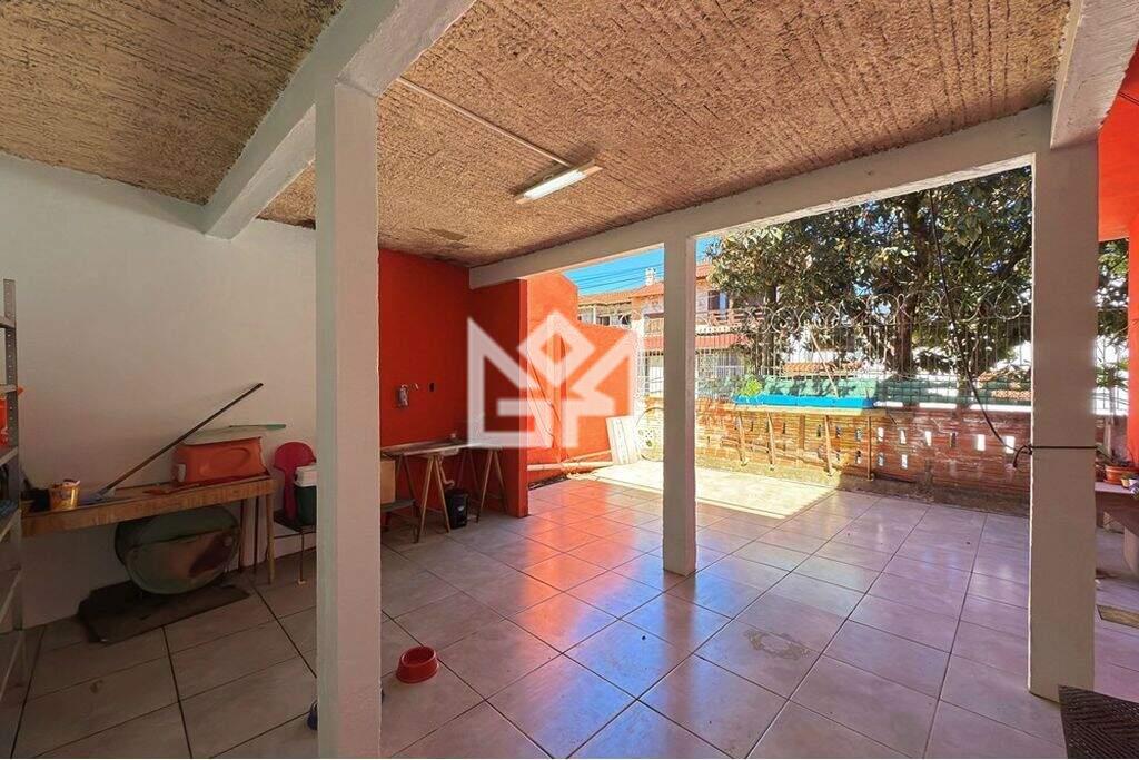 Casa com 3 quartos à venda, 155m² - Vila Nova - Porto Alegre: 