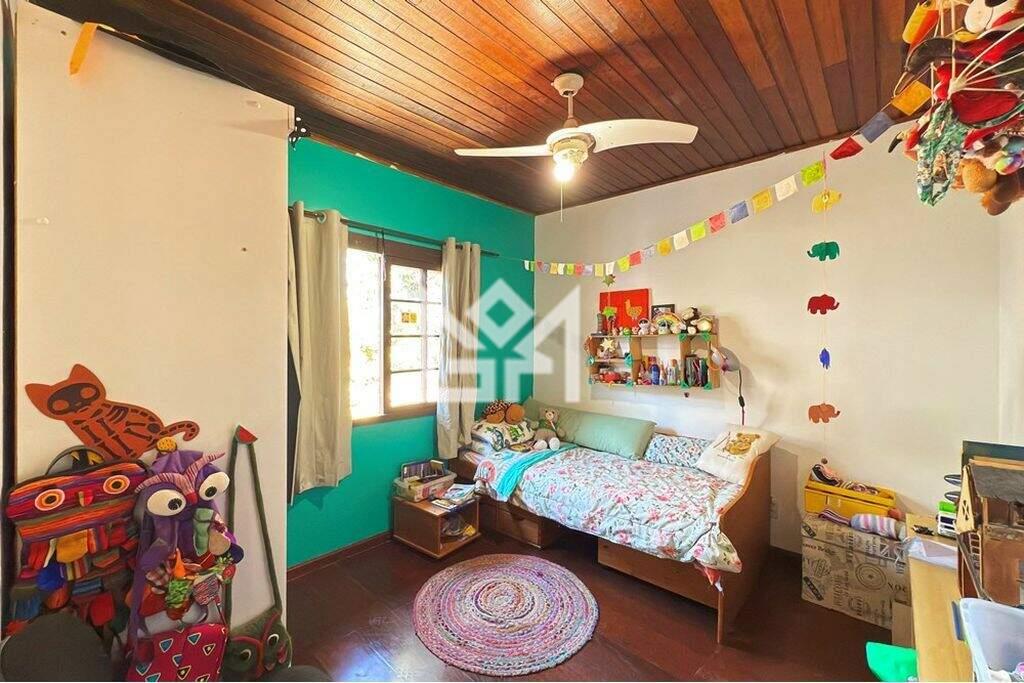 Casa com 3 quartos à venda, 155m² - Vila Nova - Porto Alegre: 