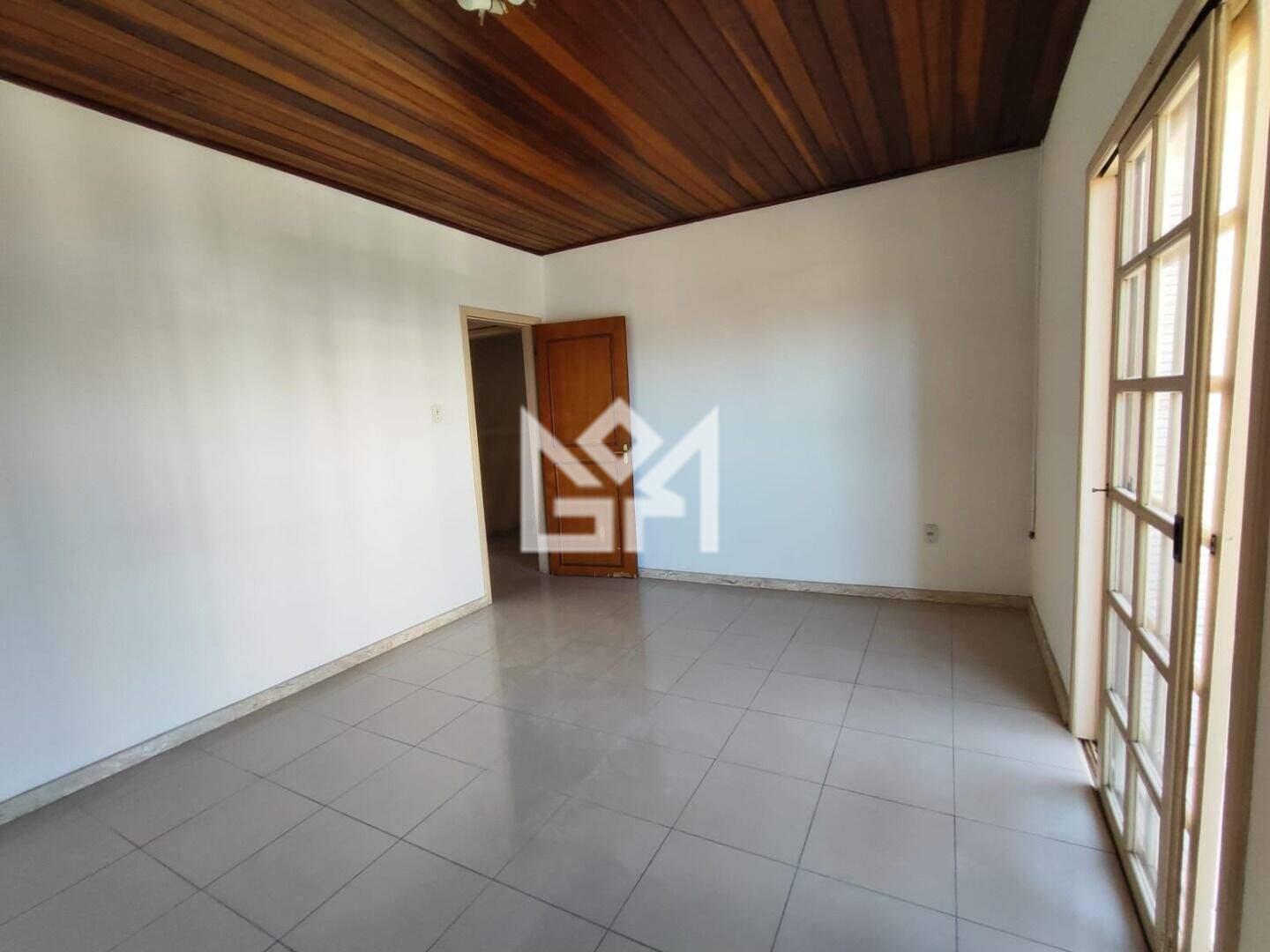 Casa com 3 quartos à venda, 210m² - Monte Belo - Gravataí: 