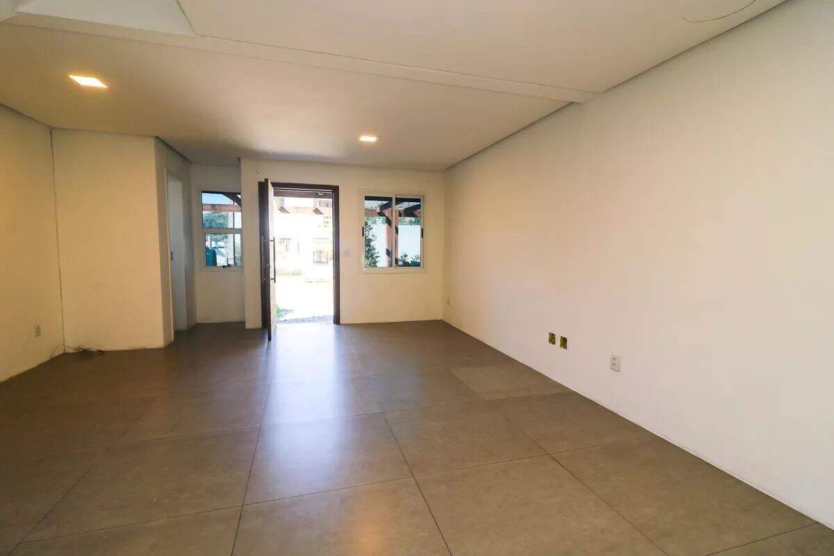 Casa com 3 quartos para aluguel, 175m² - Hípica - Porto Alegre: 
