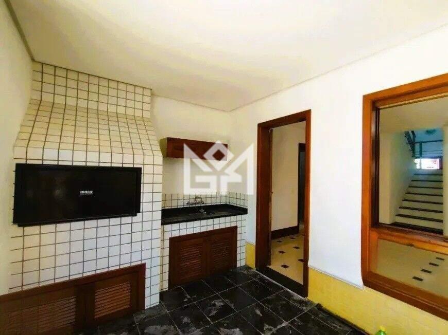 Casa com 3 quartos à venda, 274m² - Rubem Berta - Porto Alegre: 