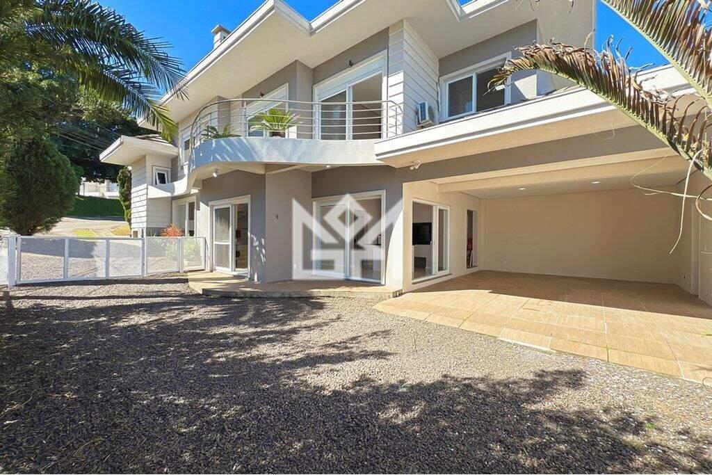 Casa com 3 quartos à venda, 290m² - Hípica - Porto Alegre: 