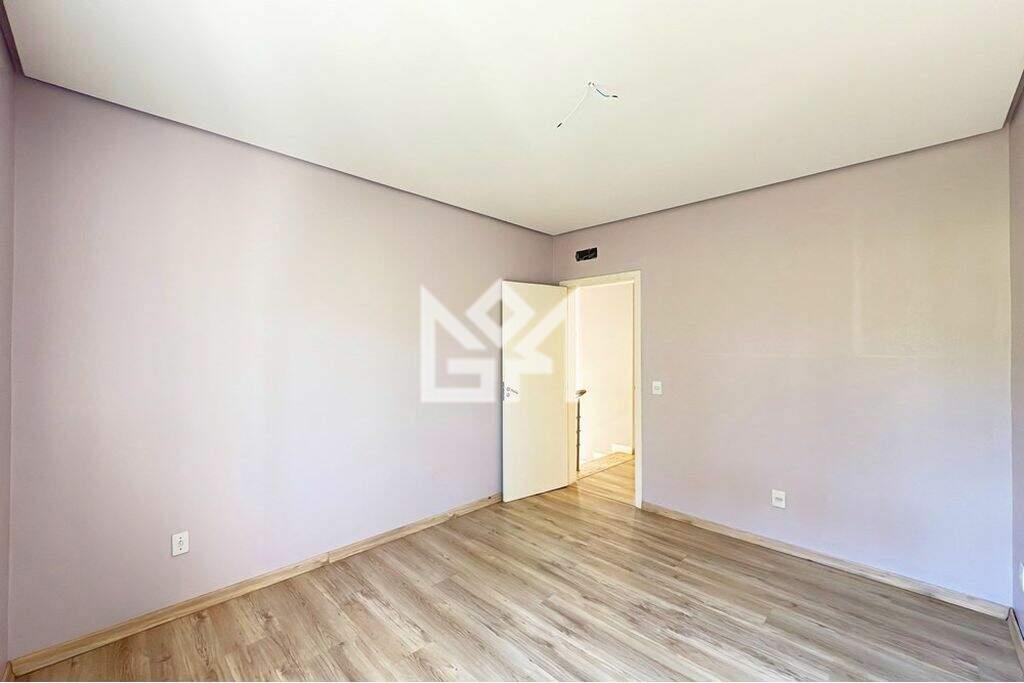 Casa com 3 quartos à venda, 290m² - Hípica - Porto Alegre: 