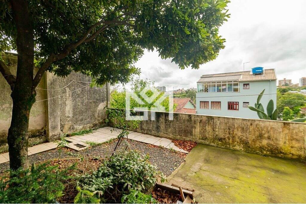 Casa com 3 quartos à venda, 240m² - Jardim Itu Sabará - Porto Alegre: 