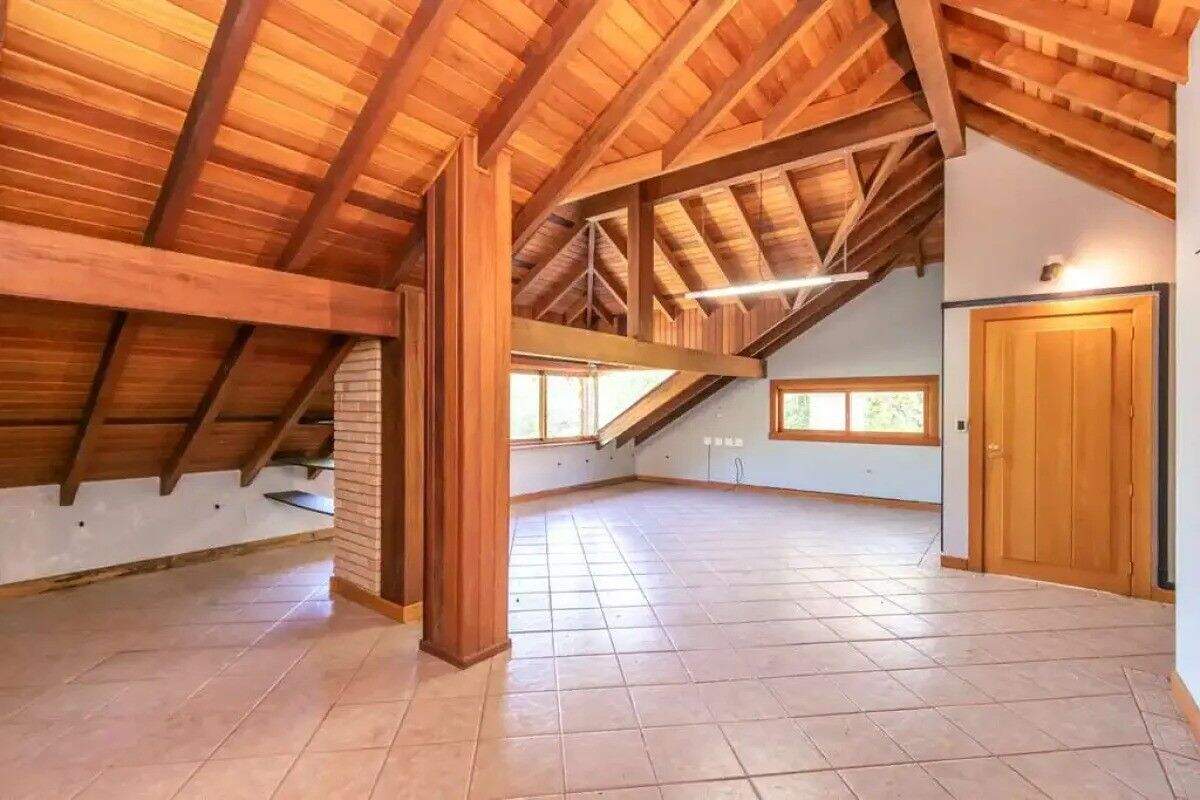 Casa com 3 quartos para aluguel, 600m² - Pedra Redonda - Porto Alegre: 