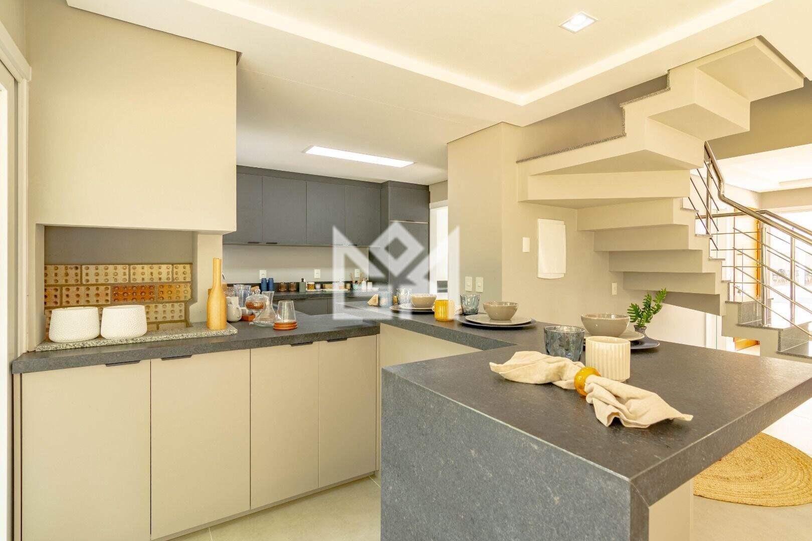 Casa com 3 quartos à venda, 310m² - Pedra Redonda - Porto Alegre: 