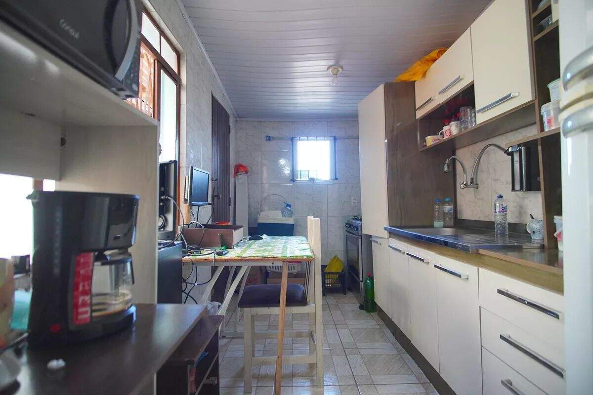 Casa com 2 quartos para aluguel, 52m² - Rubem Berta - Porto Alegre: 
