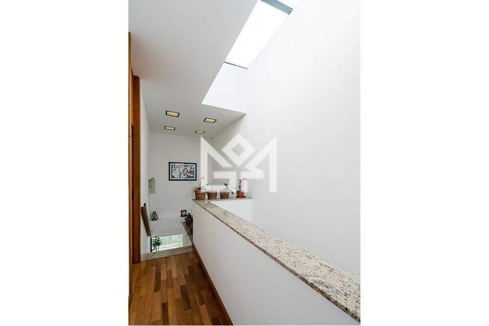 Casa com 2 quartos à venda, 318m² - Medianeira - Porto Alegre: 