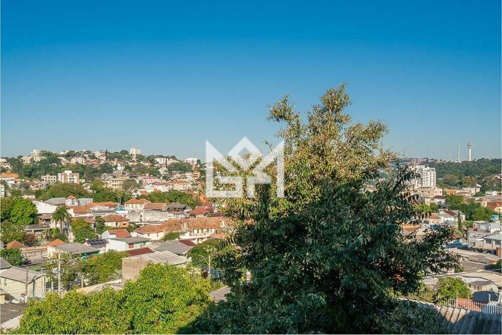 Casa com 2 quartos à venda, 318m² - Medianeira - Porto Alegre: 
