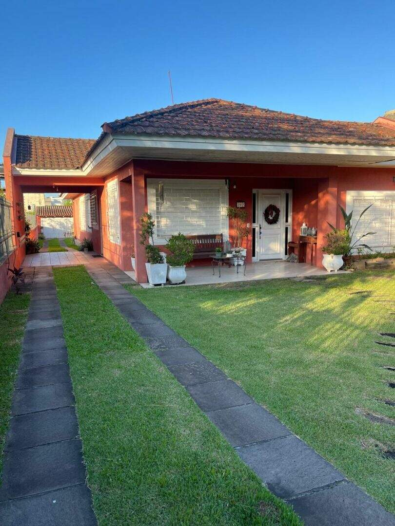 Casa com 5 quartos para aluguel, 295m² - Hípica - Porto Alegre: 