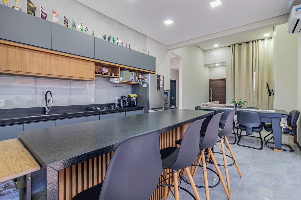 Casa com 3 quartos para aluguel, 137m² - Alphaville - Gravataí: 