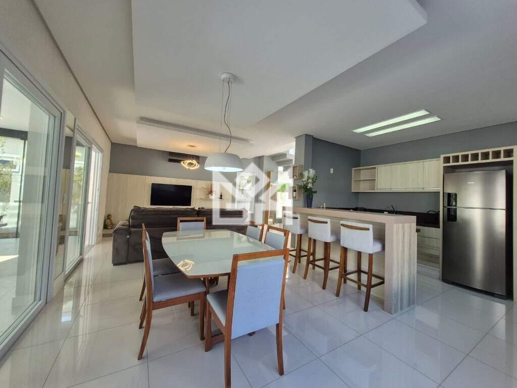 Casa com 3 quartos à venda, 245m² - Alphaville - Gravataí: 