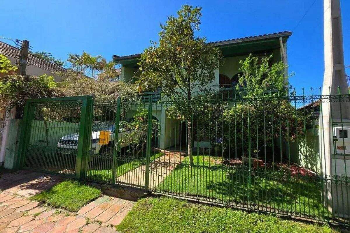 Casa com 5 quartos para aluguel, 280m² - Ipanema - Porto Alegre: 