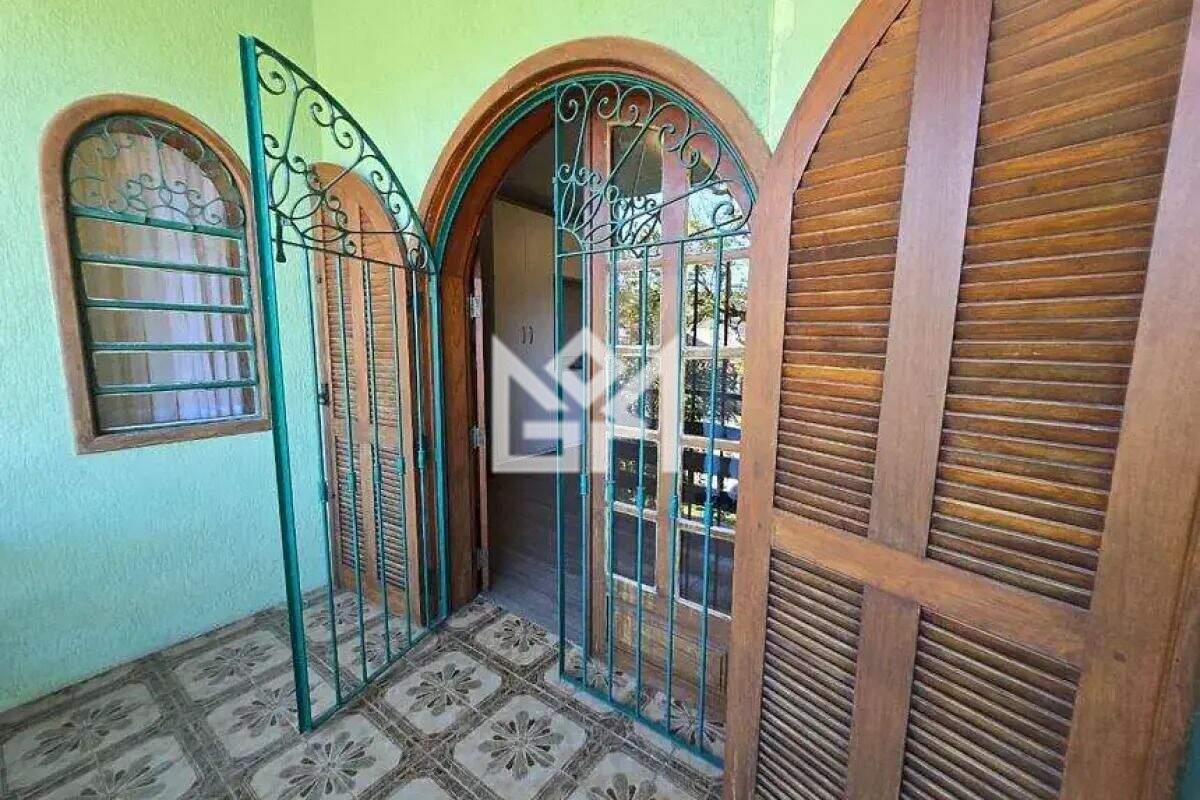 Casa com 5 quartos à venda, 280m² - Ipanema - Porto Alegre: 