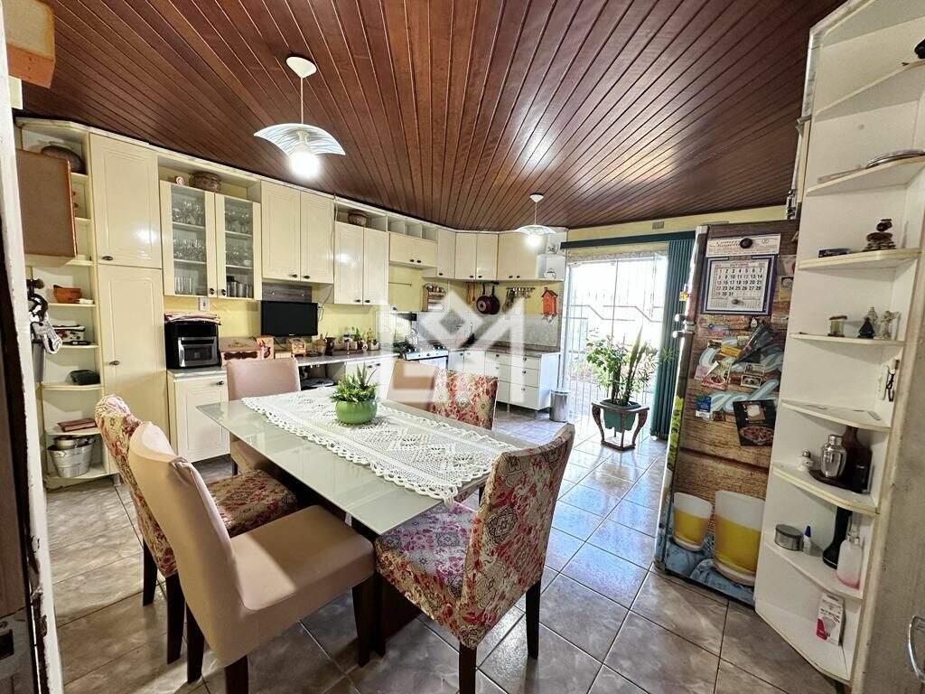 Casa com 4 quartos à venda, 243m² - São Jerônimo - Gravataí: 