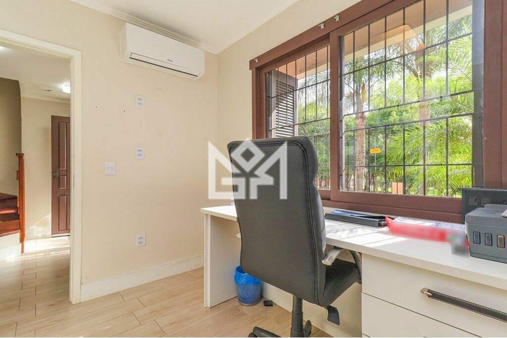 Casa com 3 quartos à venda, 293m² - Jardim Itu Sabará - Porto Alegre: 