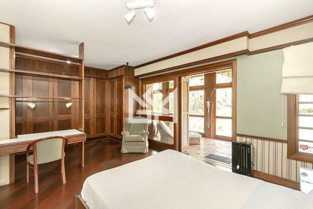 Casa com 5 quartos à venda, 900m² - Cavalhada - Porto Alegre: 