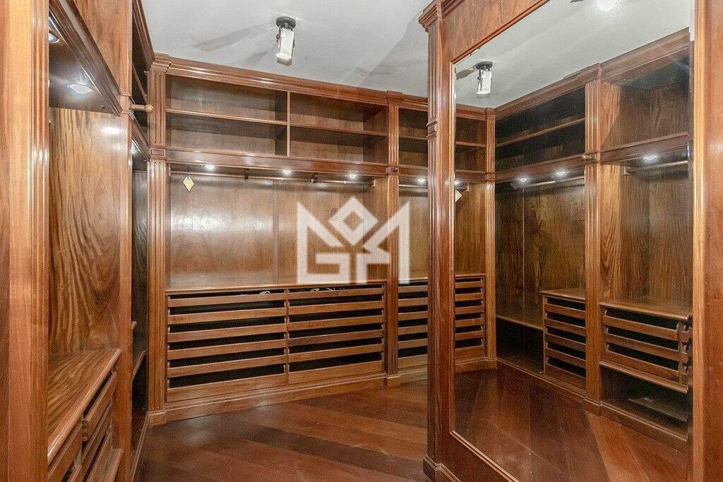 Casa com 5 quartos à venda, 900m² - Cavalhada - Porto Alegre: 
