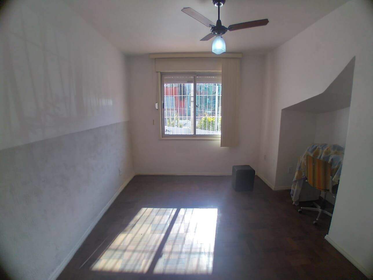 Casa com 3 quartos para aluguel, 249m² - Teresópolis - Porto Alegre: 