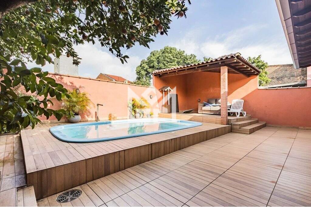 Casa com 3 quartos à venda, 180m² - Rubem Berta - Porto Alegre: 