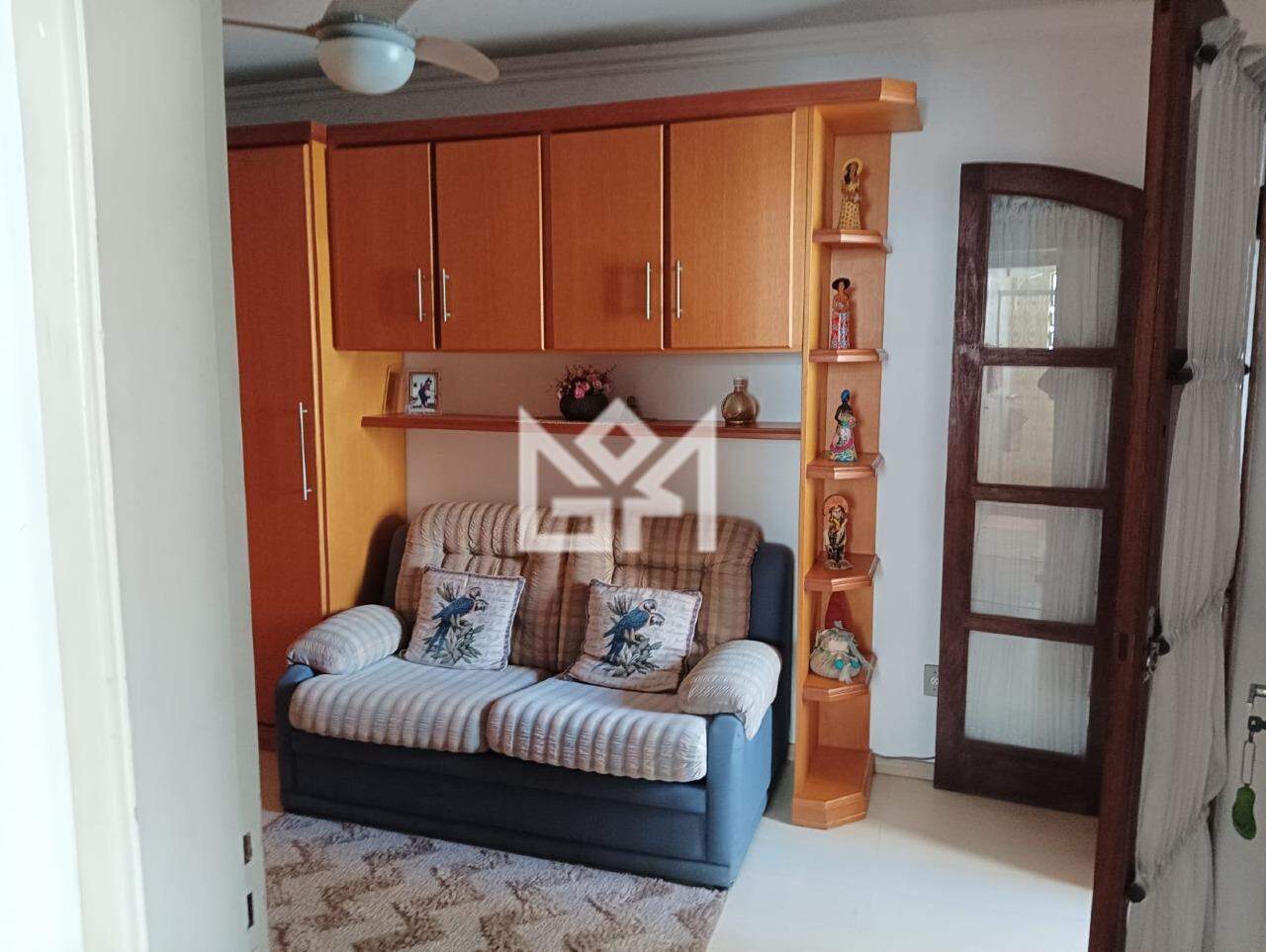 Casa com 3 quartos para aluguel, 287m² - São João - Porto Alegre: 