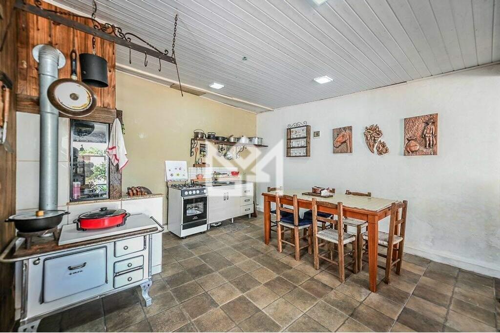 Casa com 4 quartos à venda, 250m² - Vila Ipiranga - Porto Alegre: 