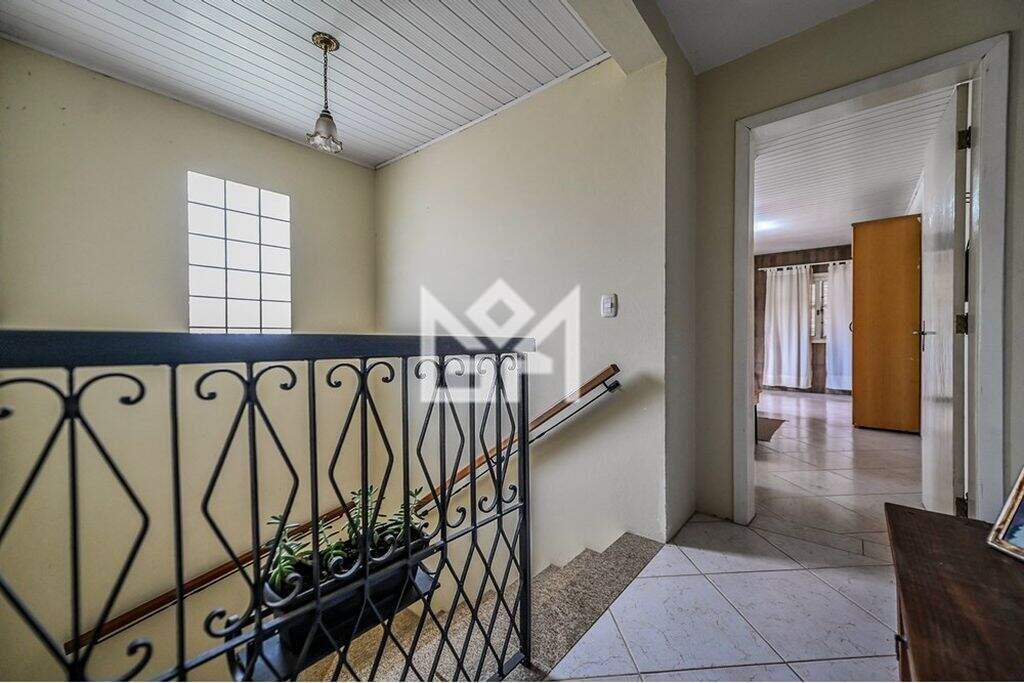 Casa com 4 quartos à venda, 250m² - Vila Ipiranga - Porto Alegre: 