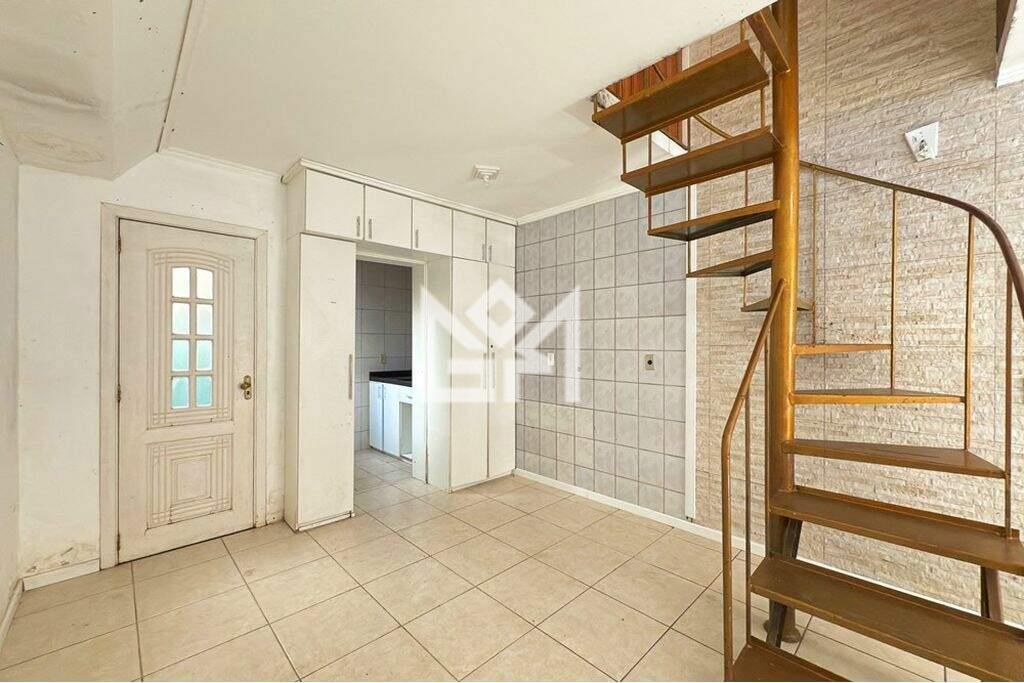 Casa com 2 quartos à venda, 70m² - Tristeza - Porto Alegre: 
