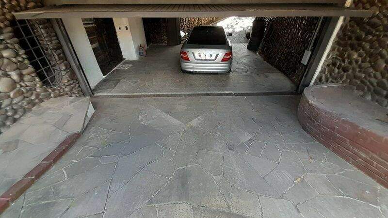 Casa com 4 quartos para aluguel, 580m² - Menino Deus - Porto Alegre: 