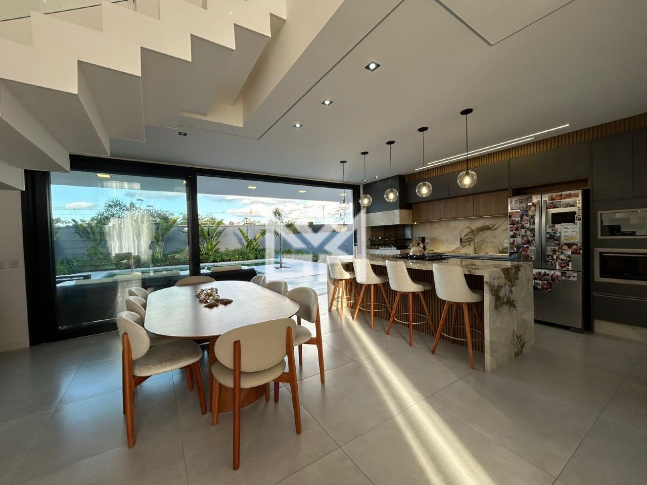 Casa com 3 quartos à venda, 220m² - Alphaville - Gravataí: 