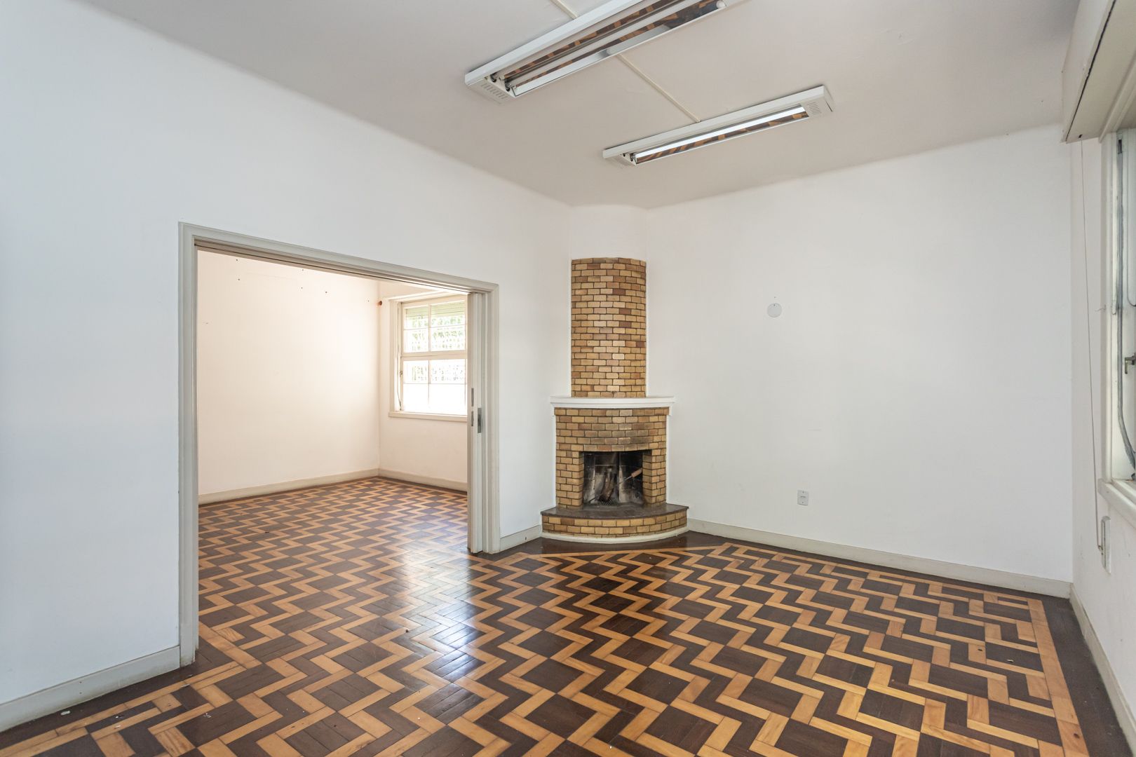 Casa com 3 quartos para aluguel, 441m² - Moinhos de Vento - Porto Alegre: 