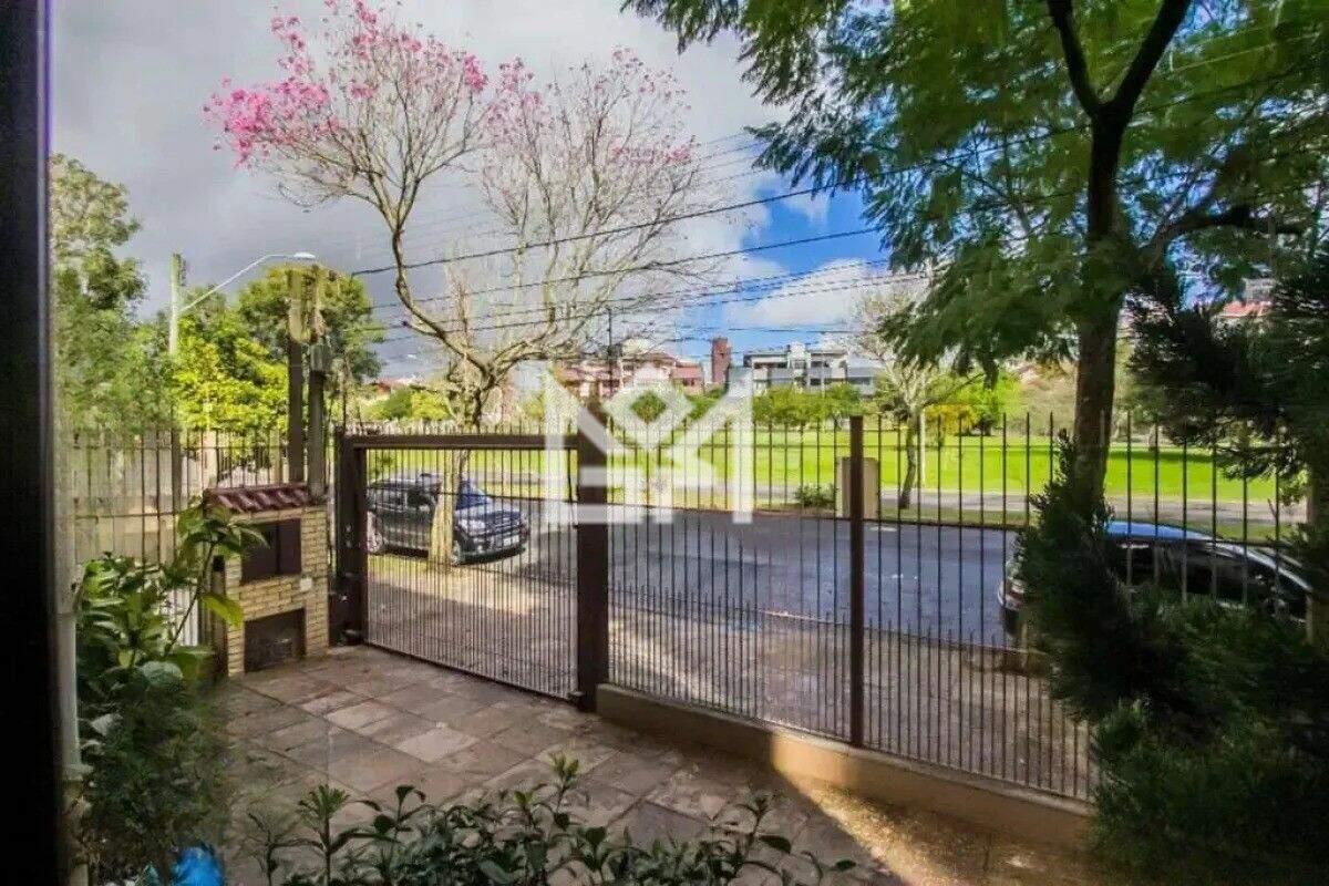 Casa com 3 quartos à venda, 176m² - Jardim Itu Sabará - Porto Alegre: 