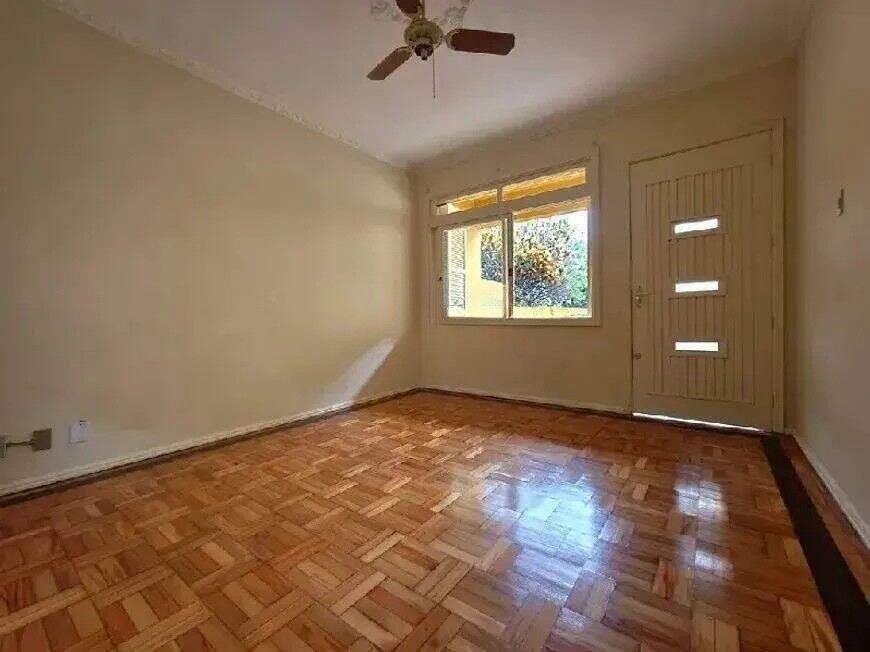Casa com 3 quartos para aluguel, 130m² - Medianeira - Porto Alegre: 