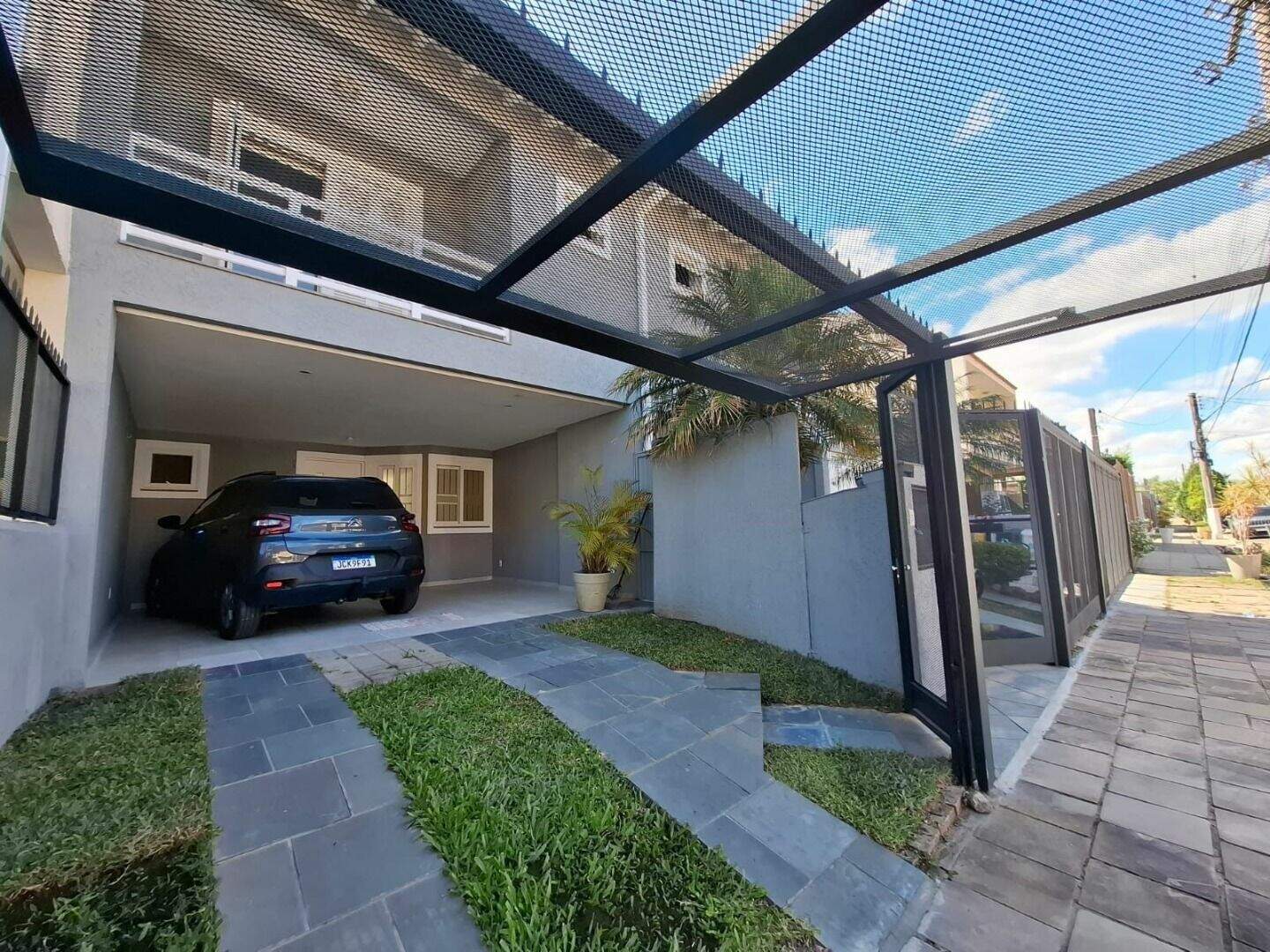 Casa com 3 quartos para aluguel, 135m² - Hípica - Porto Alegre: 