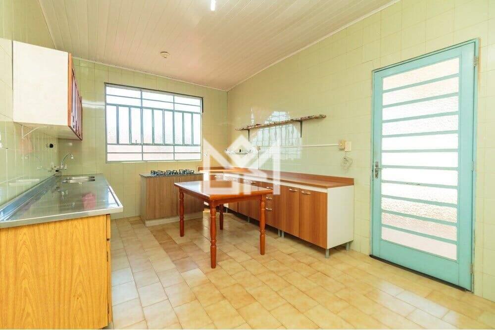 Casa com 3 quartos à venda, 195m² - Santa Maria Goretti - Porto Alegre: 