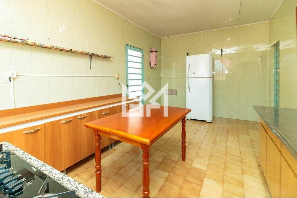 Casa com 3 quartos à venda, 195m² - Santa Maria Goretti - Porto Alegre: 