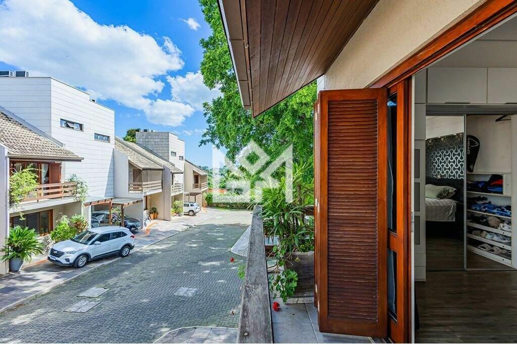 Casa com 3 quartos à venda, 240m² - Lomba do Pinheiro - Porto Alegre: 