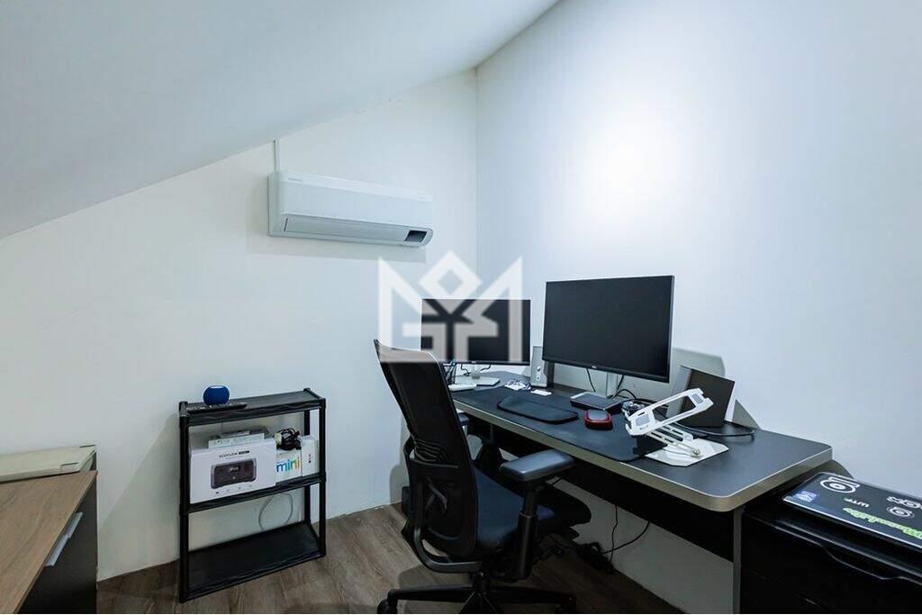 Casa com 3 quartos à venda, 240m² - Lomba do Pinheiro - Porto Alegre: 