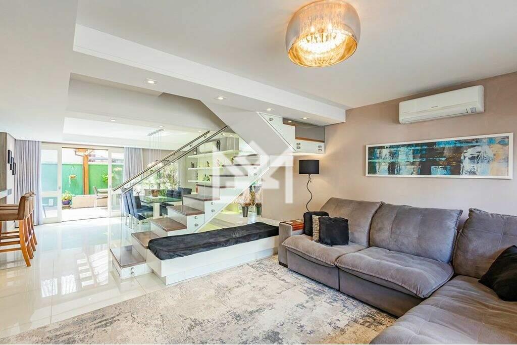 Casa com 3 quartos à venda, 240m² - Lomba do Pinheiro - Porto Alegre: 