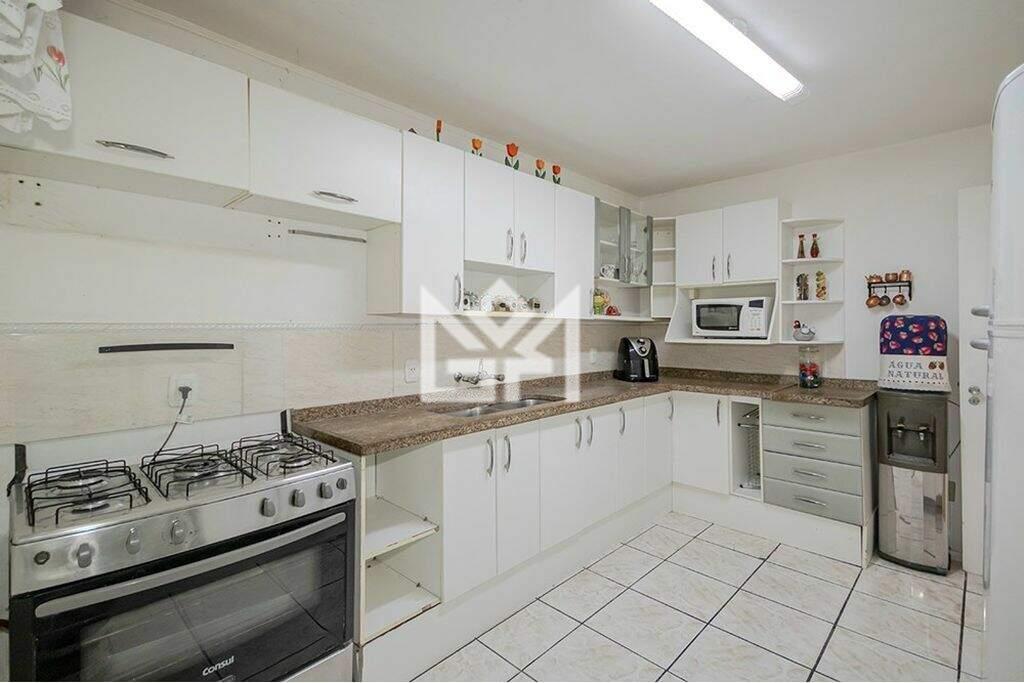 Casa com 3 quartos à venda, 300m² - Jardim Itu Sabará - Porto Alegre: 