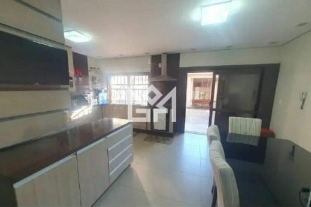 Casa com 3 quartos à venda, 205m² - São José - Canoas: 